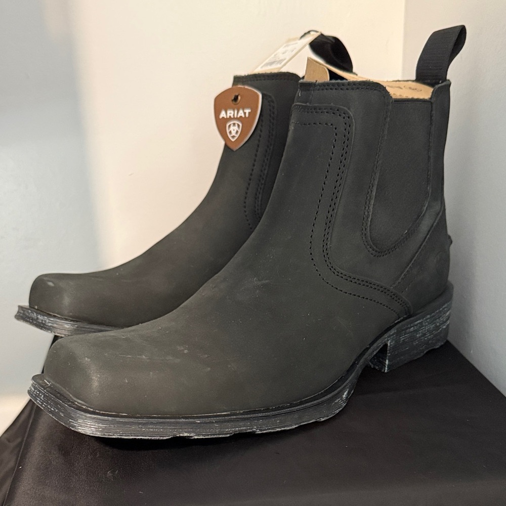 Ariat Men's Dark Leather Ankle Boots